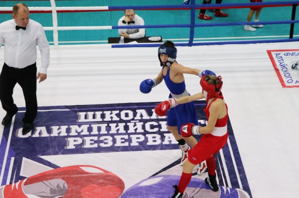 Кирилл Наумов – победитель турнира на призы СШОР «Алтайский ринг»